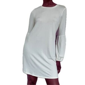 AS U WISH•ALL WHITE LONG SLEEVE MIDI DRESS WITH NECKLACE••SIZE L